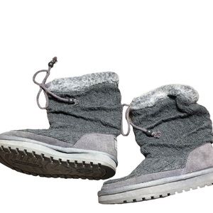Skechers Sweater Boots 
